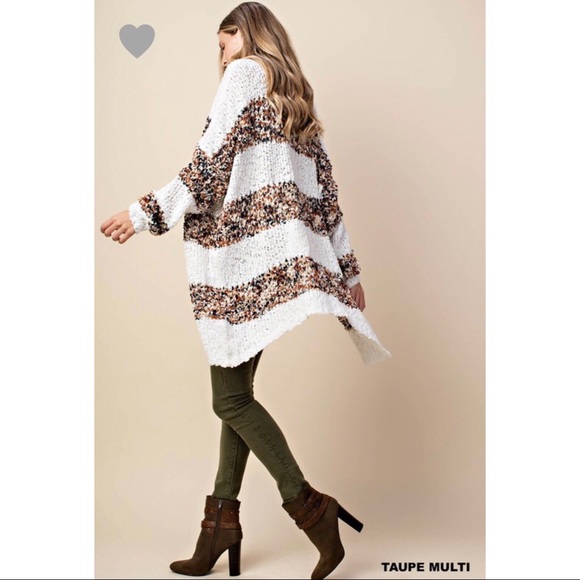 BOUTIQUE CLOSING MAKE AN OFFER - Picture 4 of 5